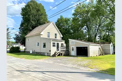 5 West Street, Fairfield, ME 04937 - Photo 2