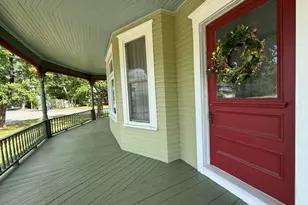 51 Broadway St, Baileyville, ME 04694 - Photo 14