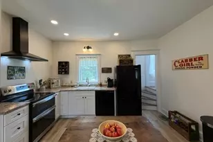51 Broadway St, Baileyville, ME 04694 - Photo 16