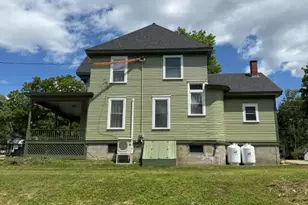 51 Broadway St, Baileyville, ME 04694 - Photo 12