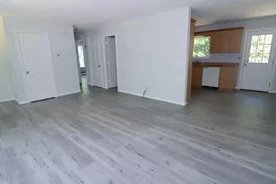 102 Country Club 1 Rd, Sanford, ME 04073 - Photo 8