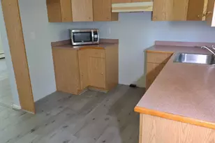 102 Country Club 1 Rd, Sanford, ME 04073 - Photo 10