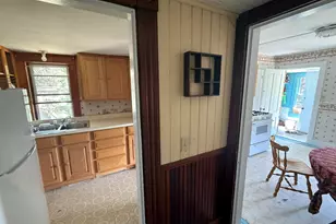 1013 Hummingbird Ln, Vinalhaven, ME 04863 - Photo 8
