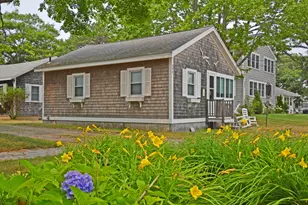 586 Kings Hwy, Kennebunkport, ME 04046 - Photo 2