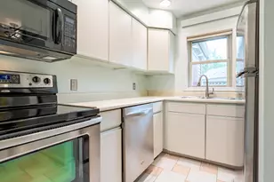 7 Old Salt Rd, Old Orchard Beach, ME 04064 - Photo 2