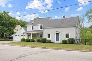 17 Chamberlain Rd, Scarborough, ME 04074 - Photo 4