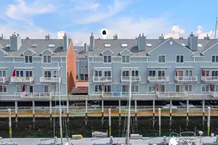 512 Chandlers Wharf, Portland, ME 04101 - Photo 32