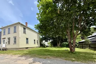 3 Willow St, Eastport, ME 04631 - Photo 2