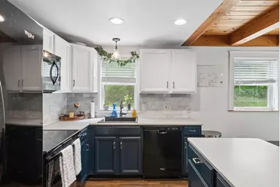 31 Station Hill Road, Vassalboro, ME 04989 - Photo 8