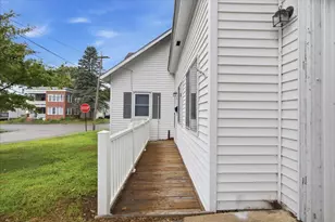 15 Sylvan Ave, Lewiston, ME 04240 - Photo 10