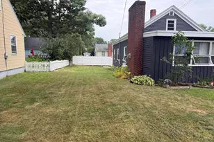 35 Franklin St, Saco, ME 04072 - Photo 10