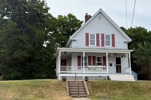 40 Oak St, Sanford, ME 04083 - Photo 2