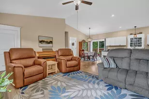 205 Shelby Dr, Hermon, ME 04401 - Photo 14