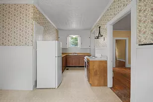 10 Maple St, Augusta, ME 04330 - Photo 12