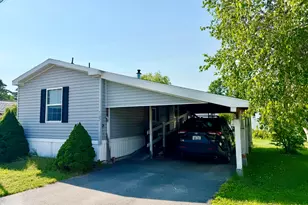 122 Eagle Ridge Rd, Brewer, ME 04412 - Photo 1