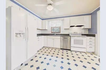 54 Country Road, Caribou, ME 04736 - Photo 8