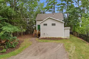 91 Shore Dr, Freeport, ME 04032 - Photo 2