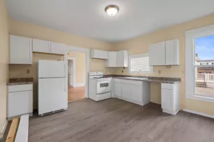 272 Main St, Pittsfield, ME 04967 - Photo 10