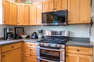 4 Oak St, Cumberland, ME 04021 - Photo 8