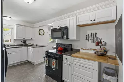 247 Manley Road, Auburn, ME 04210 - Photo 10