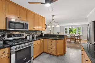1388 Westbrook St, Portland, ME 04102 - Photo 16