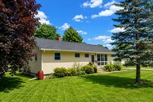 23 Gilbert St, Orono, ME 04473 - Photo 4
