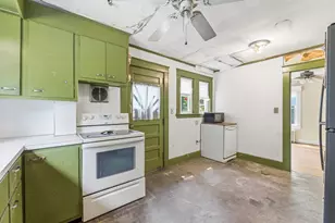 28 Davenport St, Augusta, ME 04330 - Photo 12