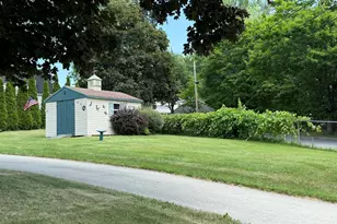 2 Burns St, Fairfield, ME 04937 - Photo 16