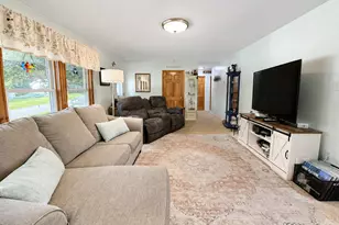 2 Burns St, Fairfield, ME 04937 - Photo 8