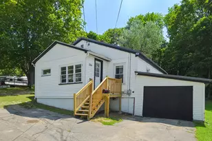 266 Lincoln St, Pittsfield, ME 04967 - Photo 18