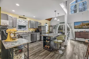 291 White Point Estates Rd, Lincoln, ME 04457 - Photo 12