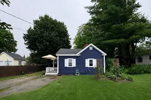 10 Douglas St, Lisbon, ME 04252 - Photo 2