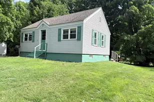 61 Park St, Houlton, ME 04730 - Photo 4