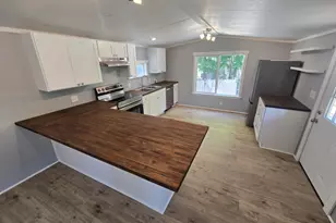 522 North St, Hermon, ME 04401 - Photo 4