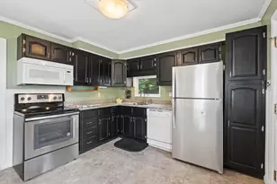 47 Highland Ave, Augusta, ME 04330 - Photo 10