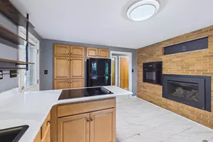 10 Hillcrest Rd, Livermore Falls, ME 04254 - Photo 8
