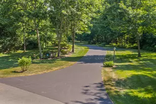 7 Moses Ln, Scarborough, ME 04074 - Photo 2