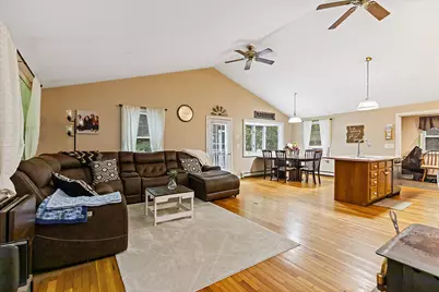 279 Dunn Road, Belgrade, ME 04917 - Photo 10