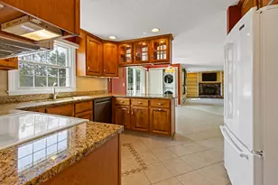 21 Eaton Dr, Waterville, ME 04901 - Photo 12