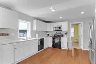 10 Pleasant St, Fairfield, ME 04937 - Photo 6