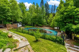 405 Pine St, Rumford, ME 04276 - Photo 10