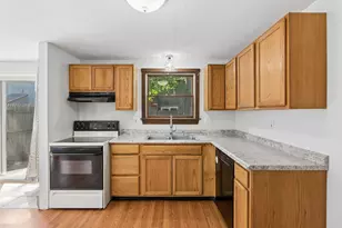 38 Munroe Ln, Topsham, ME 04086 - Photo 14