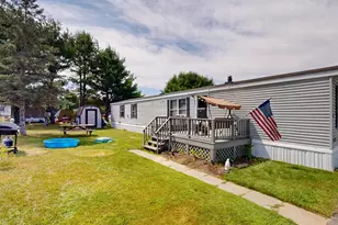 8 Dunlop Ave, Mechanic Falls, ME 04256 - Photo 2
