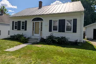 7 Kennebec St, Skowhegan, ME 04976 - Photo 2