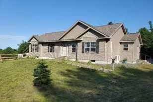 21 Pioneer Wy, Aurora, ME 04408 - Photo 4