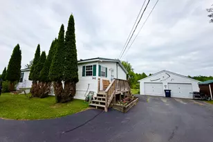 142 Lake Rd, Levant, ME 04456 - Photo 2