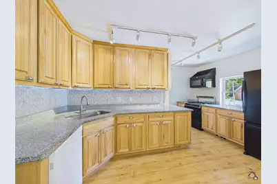 14 Sahagian Road, Belgrade, ME 04917 - Photo 18