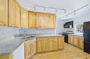 14 Sahagian Rd, Belgrade, ME 04917 - Photo 18