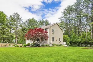 2 Beacon St, Kennebunk, ME 04043 - Photo 4