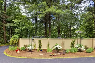 2 Beacon St, Kennebunk, ME 04043 - Photo 8